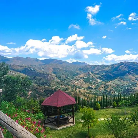 5 Bedrooms And Private Pool In Vakantiehuis *